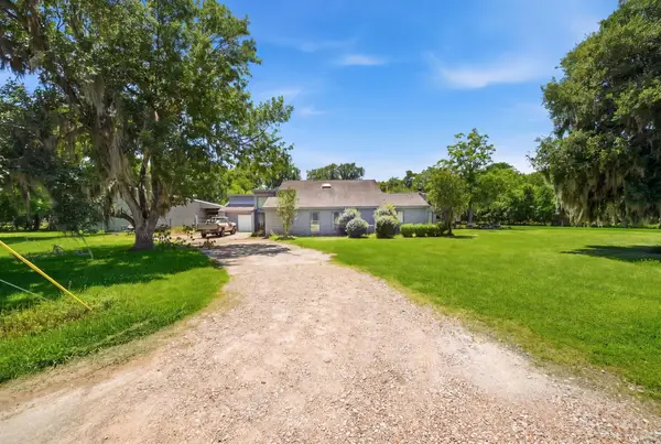 151 Tweedy Lane, Sweeny, TX 77480