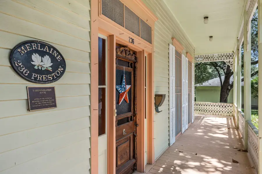 236 Preston Street, Columbus, TX 78934 - Image #3