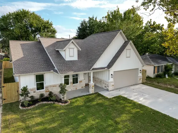 7438 Stephanie Drive, Deer Park, TX 77536