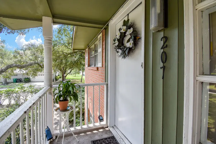 5542 Holly Street #207, Houston, TX 77081 - Image #3