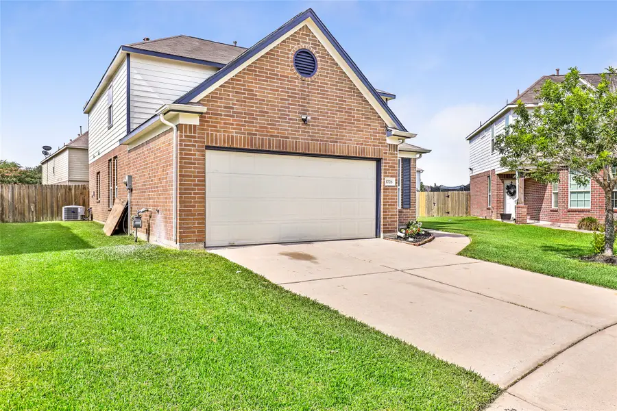1726 Sun Point Court, Humble, TX 77396 - Image #3