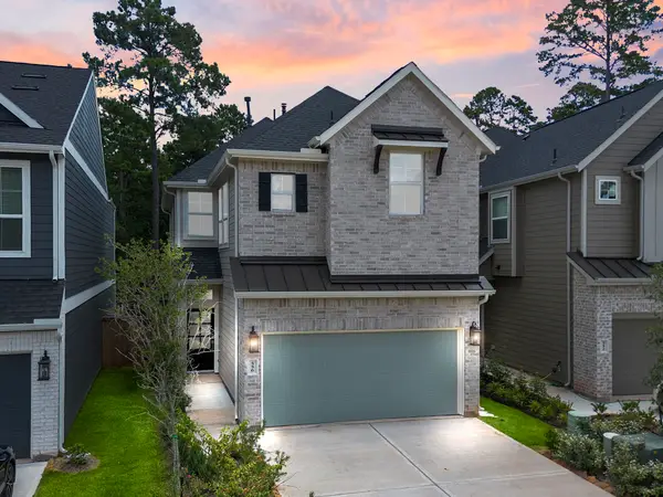 528 Red Cascade Trail, Willis, TX 77318