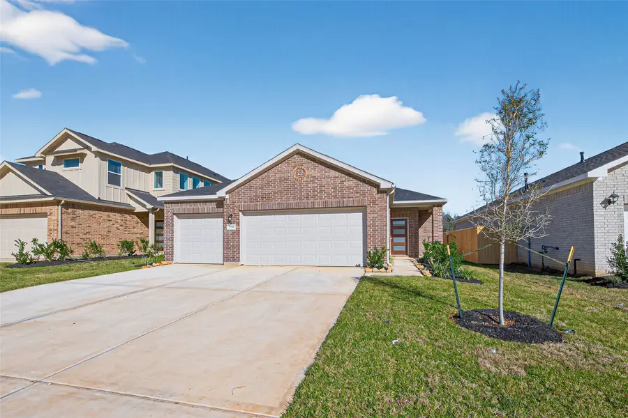 9746 Enclave Ridge Road, Willis, TX 77318 - Image #3
