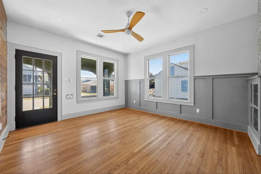 3616 Avenue L, Galveston, TX 77550 - #3