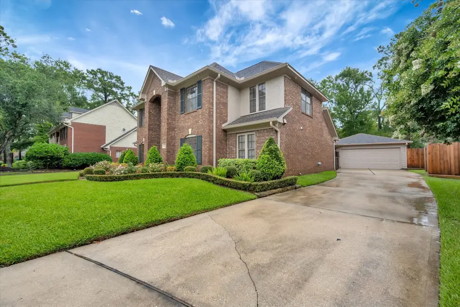 3910 Quiet Knoll Court, Pasadena, TX 77059 - #2