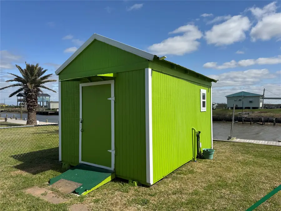 1561 County Road 299, Sargent, TX 77414 - Image #3