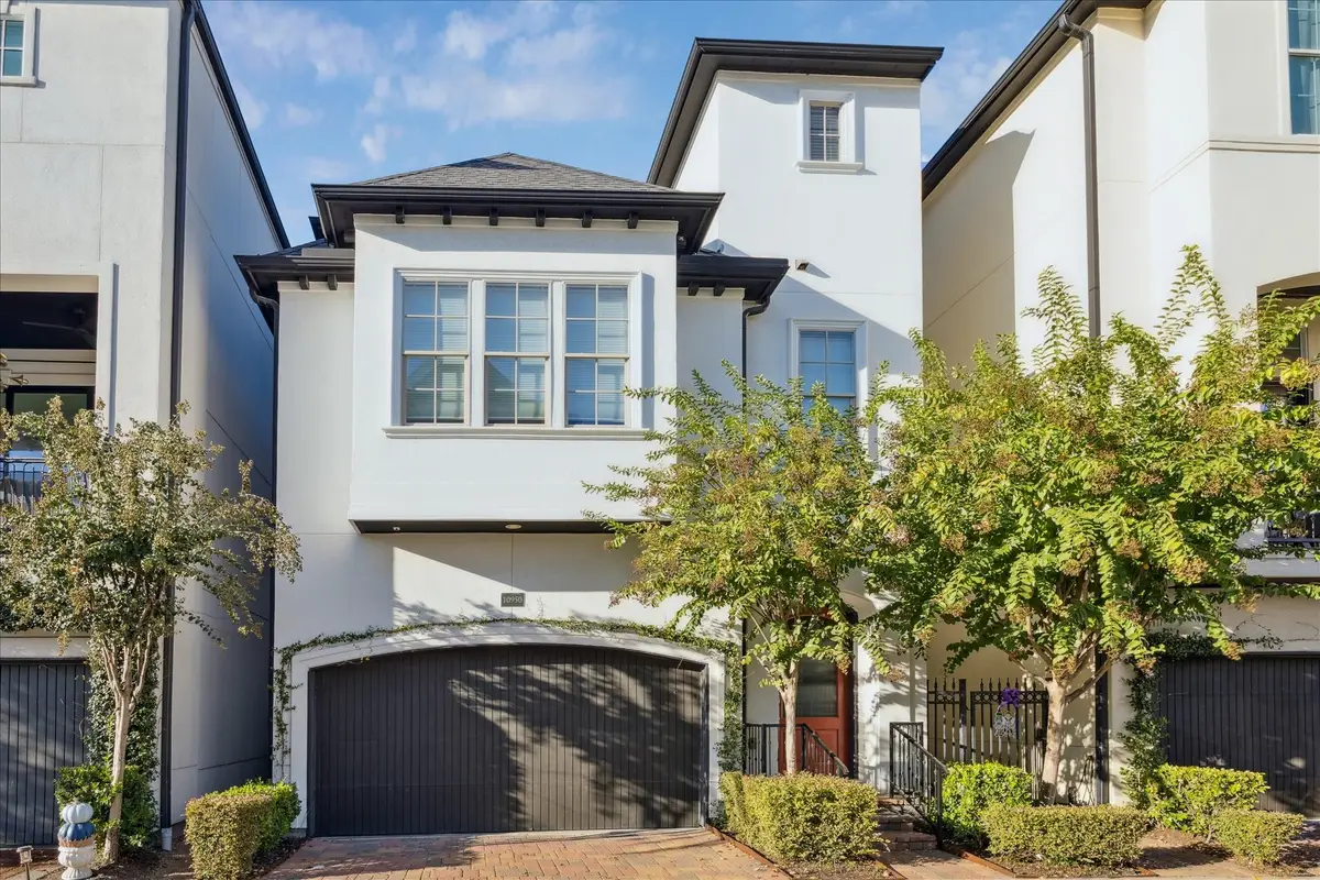 10950 Wrenwood Green, Houston, TX 77043 - Image #1