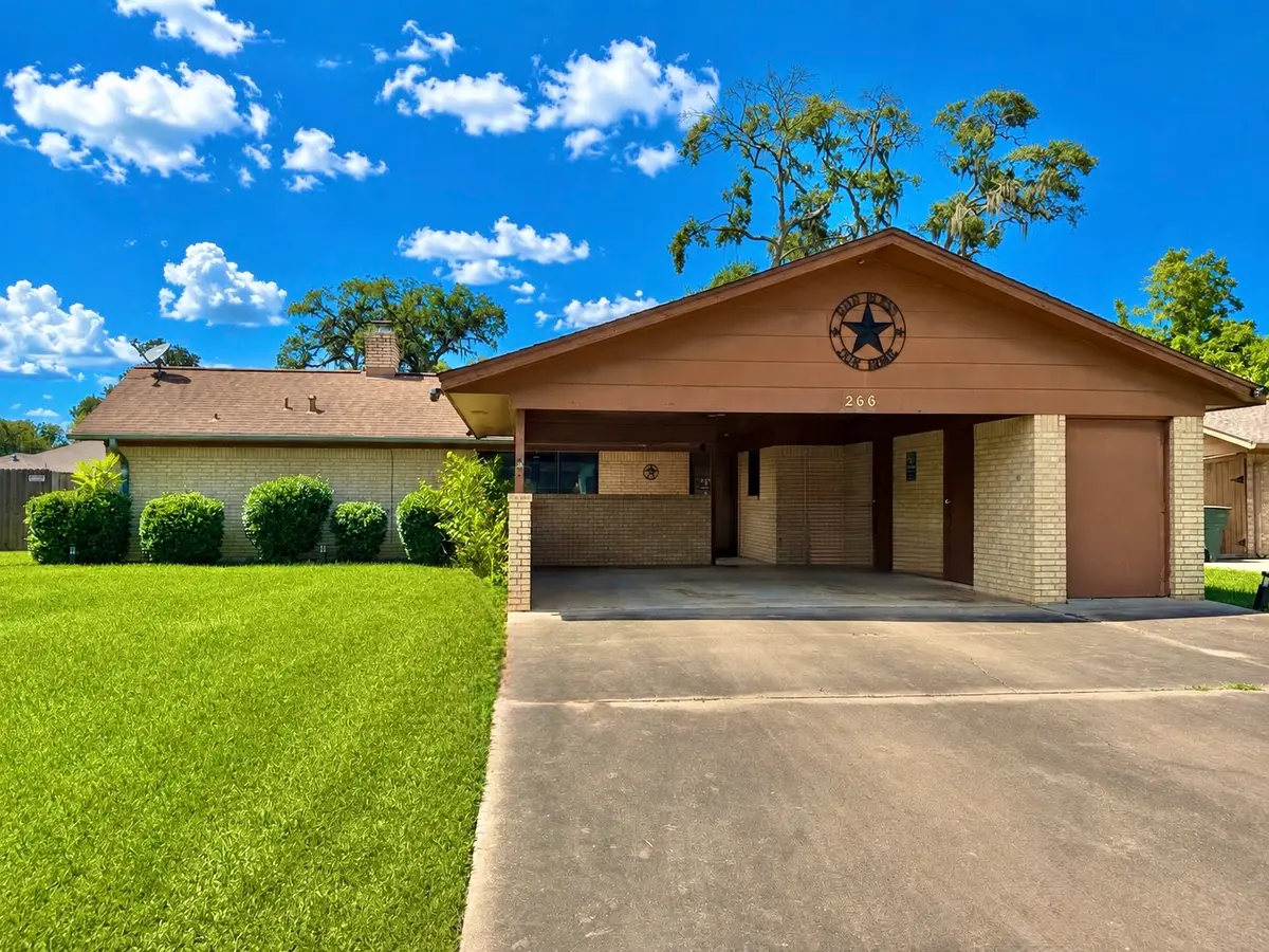 266 Inwood Drive, West Columbia, TX 77486 - #1