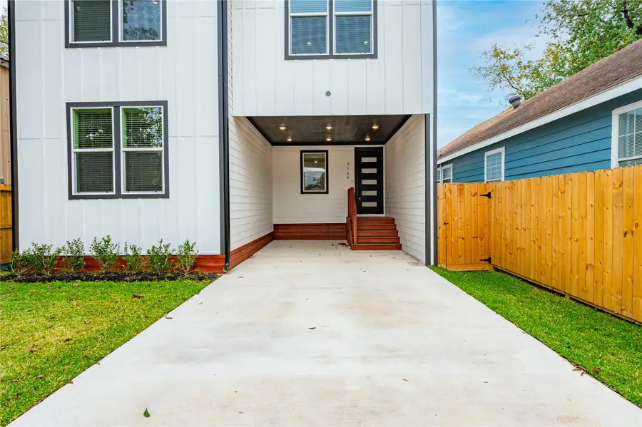 7709 Avenue L, Houston, TX 77012 - Image #3