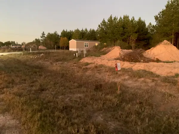 222 Road 5604, Cleveland, TX 77327