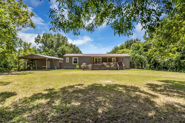 1305 W 1st Street, Groveton, TX 75845