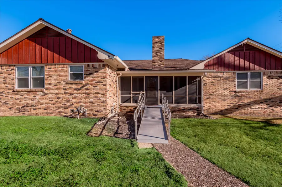 2201 Badger Lane, Huntsville, TX 77320 - #2