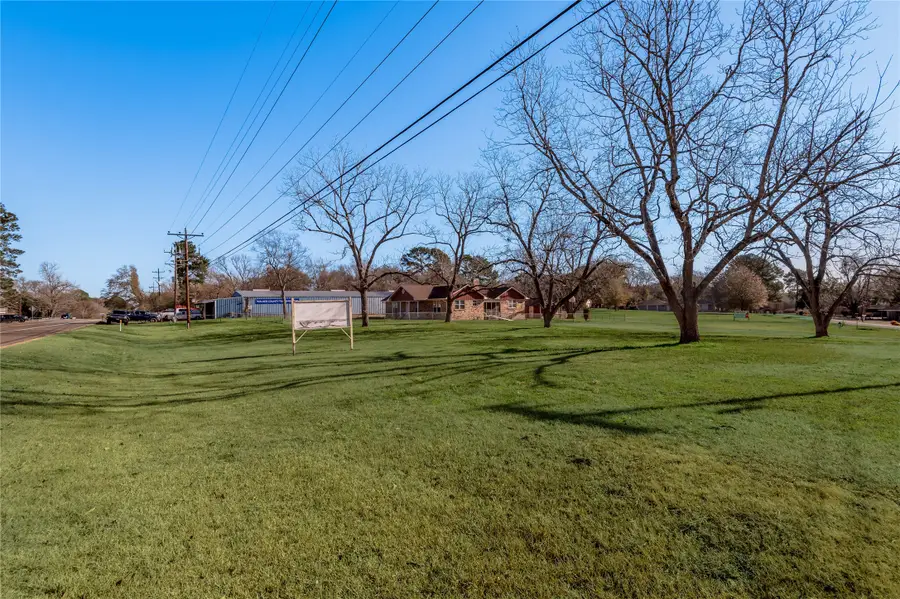 2201 Badger Lane, Huntsville, TX 77320 - #3