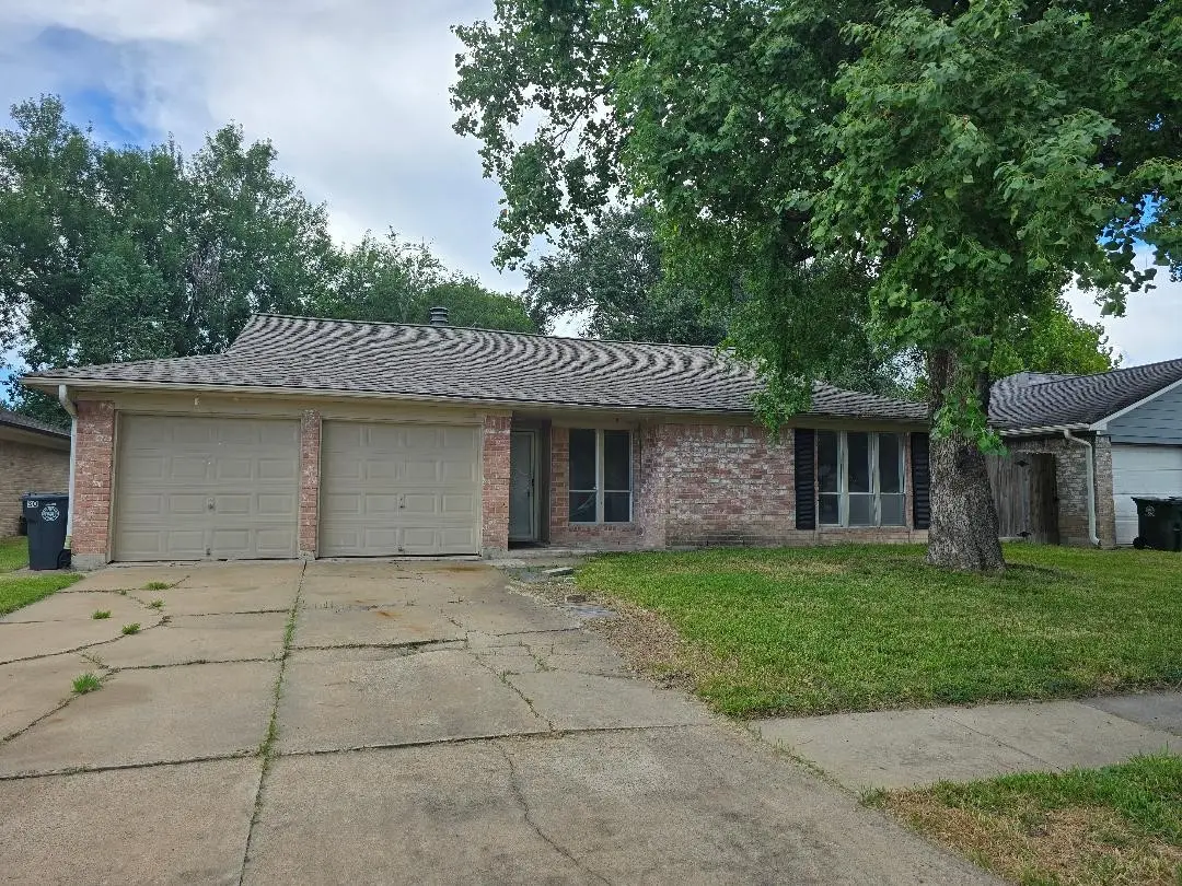 13630 Greenway Drive, Sugar Land, TX 77498 - #1