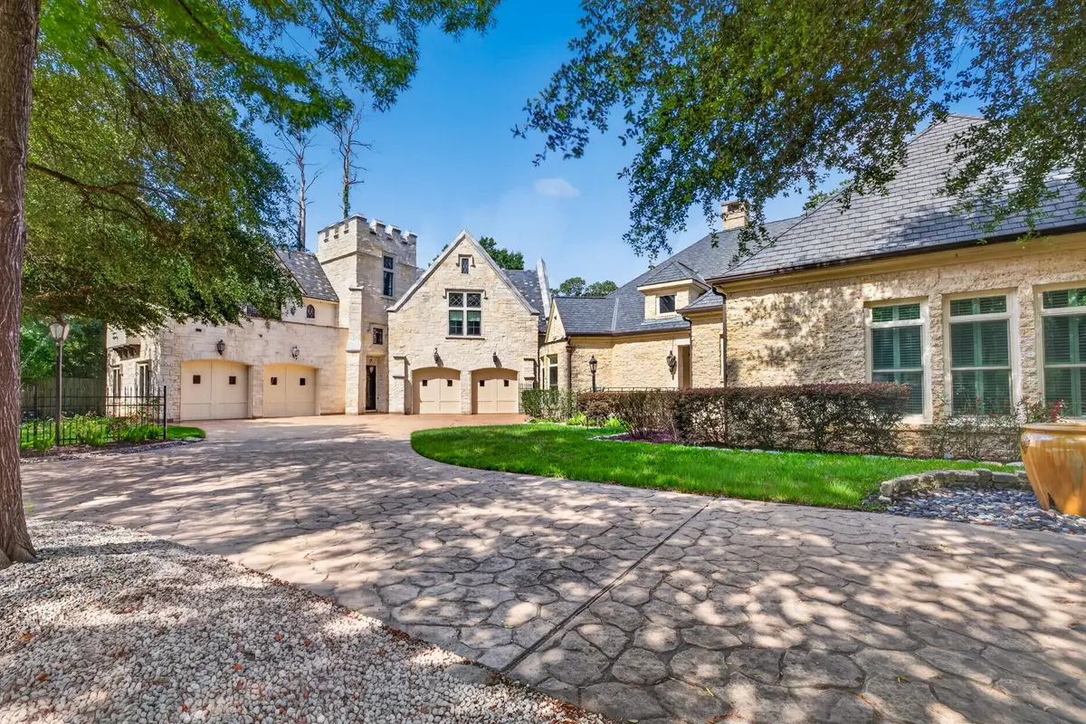 728 Crestbend Drive, Houston, TX 77042 - #1