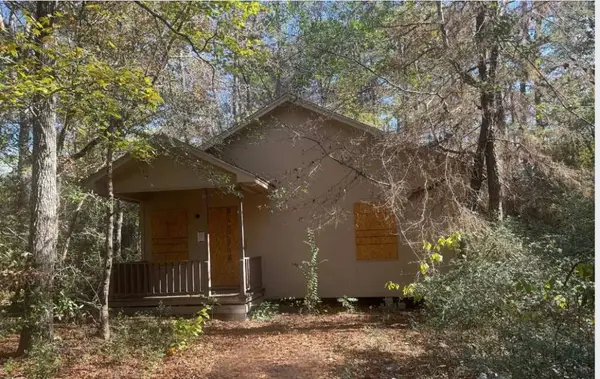 384 Sandy Lane, Ivanhoe, TX 75979