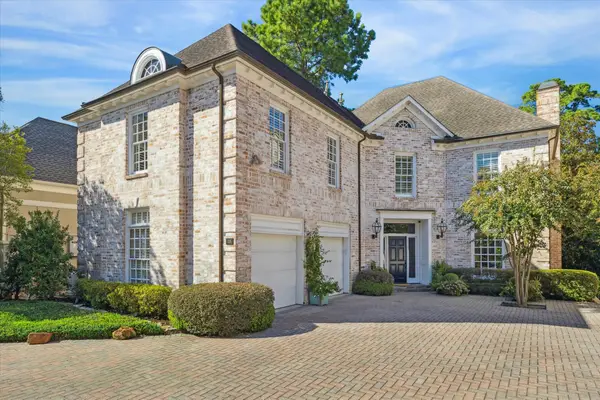 18 Pinewold Circle, Houston, TX 77056