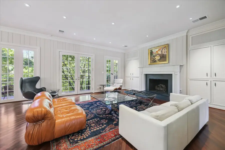 18 Pinewold Circle, Houston, TX 77056 - Image #2