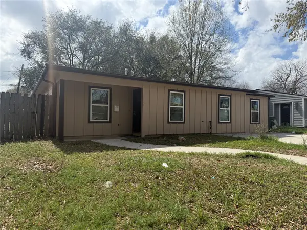 7422 Thurow Street, Houston, TX 77087