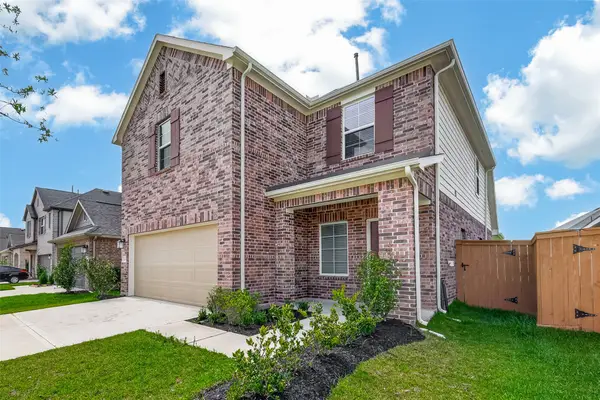21630 Wave Hollow Drive, Cypress, TX 77433