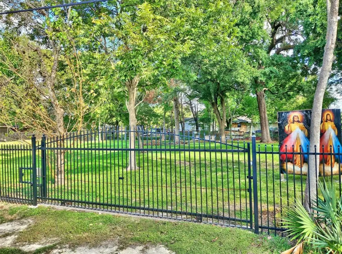 4108 Falls Street, Houston, TX 77026 - #1