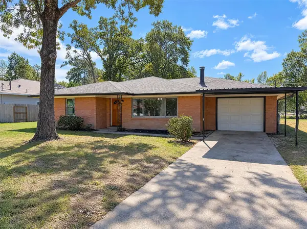 304 Helen Street, Cleveland, TX 77328