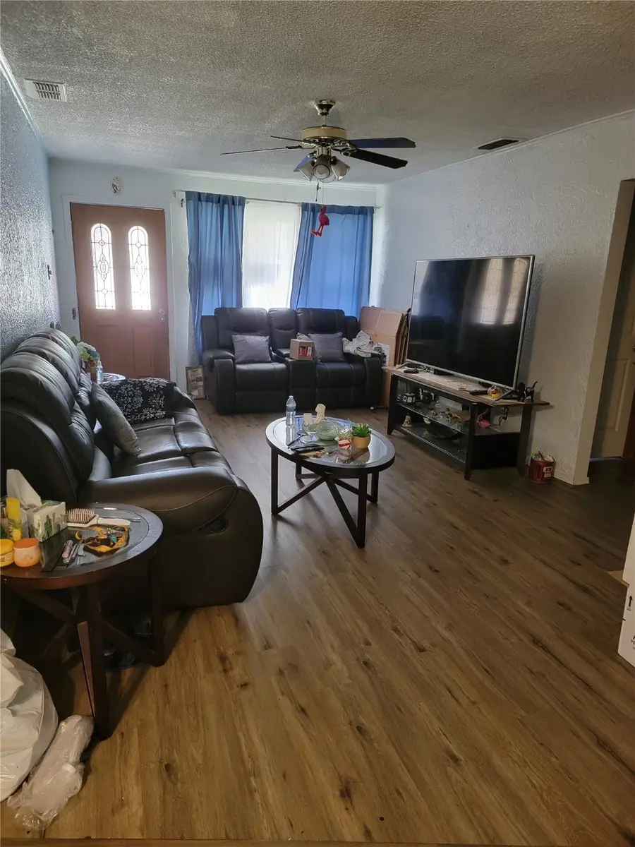 630 Alta Sita Street, San Antonio, TX 78237 - Image #2