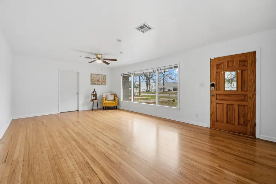 114 Taft Avenue, Cleveland, TX 77327 - Image #2