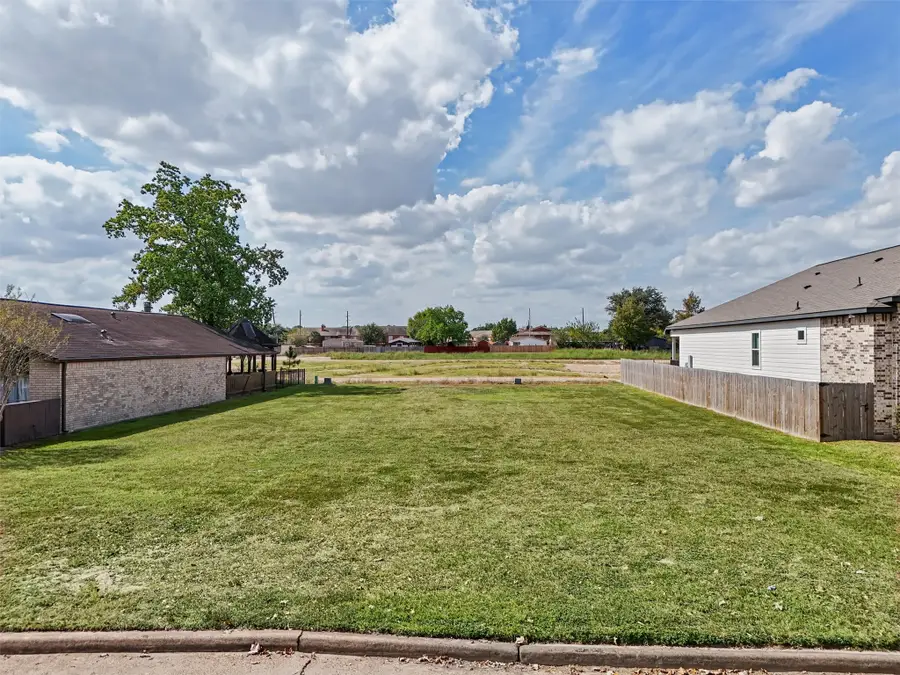 7713 Green Lawn Drive, Houston, TX 77088 - #3