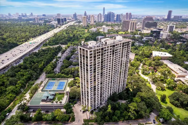 121 N Post Oak Lane #104, Houston, TX 77024