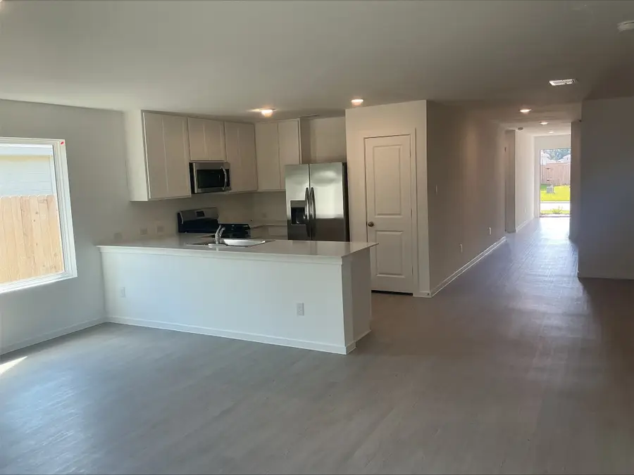 25612 Rose Creek Drive, Cleveland, TX 77328 - Image #2