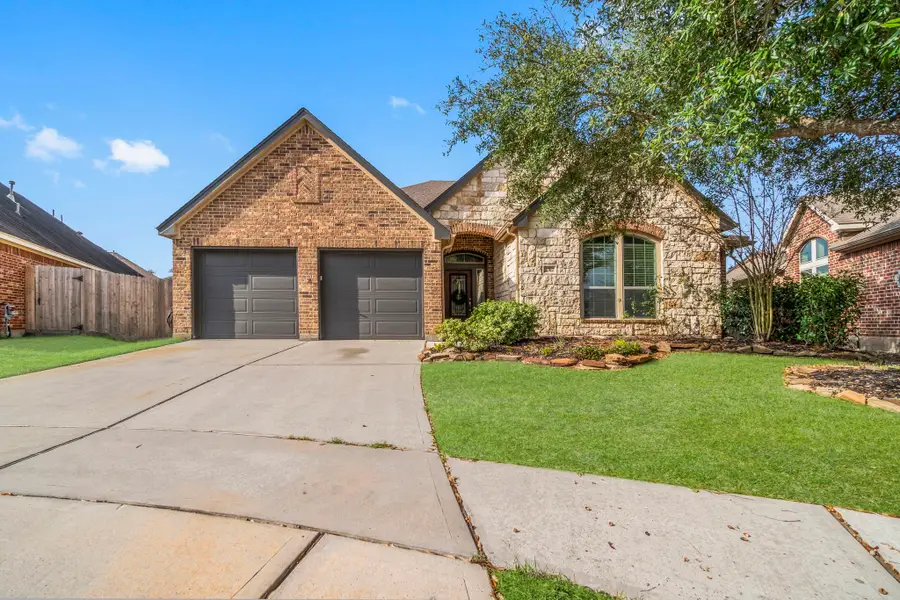 2707 Oak Pass Court, Conroe, TX 77385 - Image #2