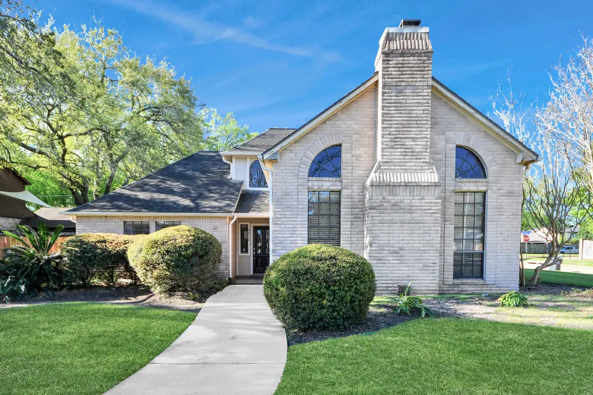 3210 Deer Creek Drive, Sugar Land, TX 77478 - #1