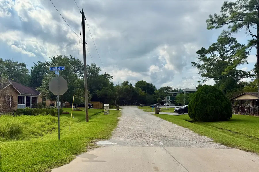 0000 Ave G, Dickinson, TX 77539 - #2