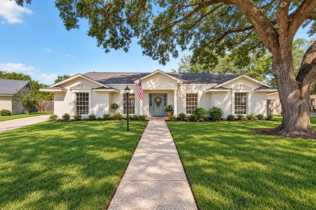18203 Carriage Lane, Nassau Bay, TX 77058 - #1