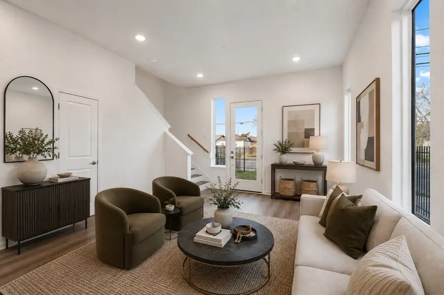 102 E 44th Street #C, Houston, TX 77018 - #3