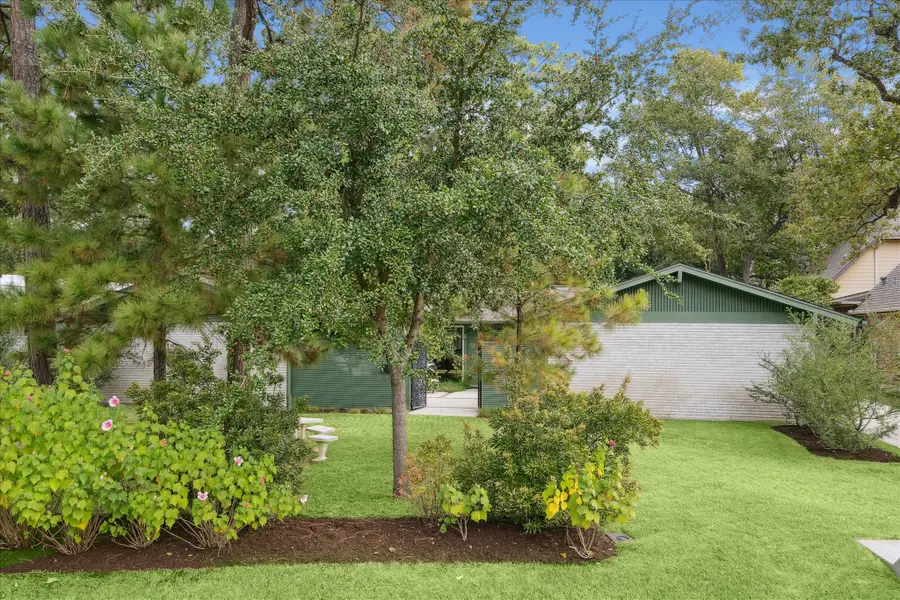 414 E Gaywood Drive, Houston, TX 77079 - Image #2