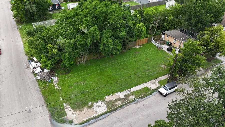 2614 Lorraine Street, Houston, TX 77026 - Image #2