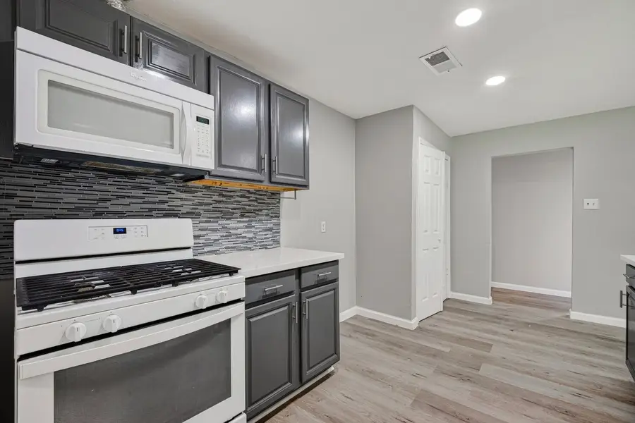 701 Oriole Lane, Pasadena, TX 77502 - #2