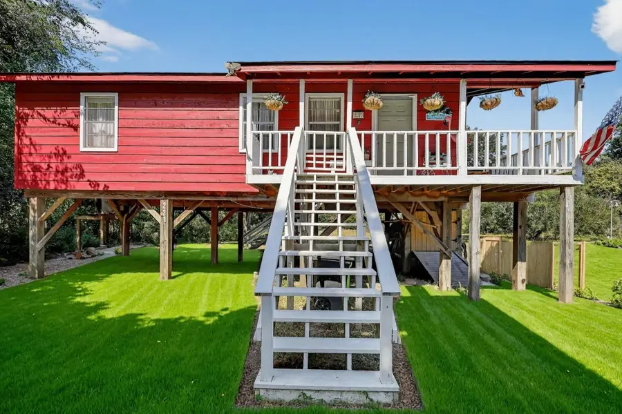 221 Fishermans Trail, Huntsville, TX 77320 - Image #2