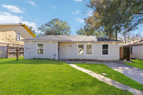 5934 Belcrest Street, Houston, TX 77033