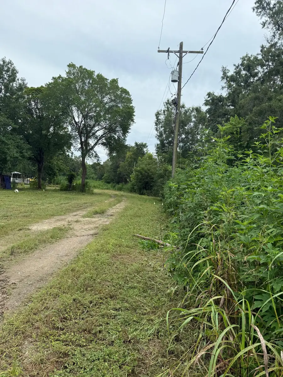 606 Highway 90, Ames, TX 77575 - #3