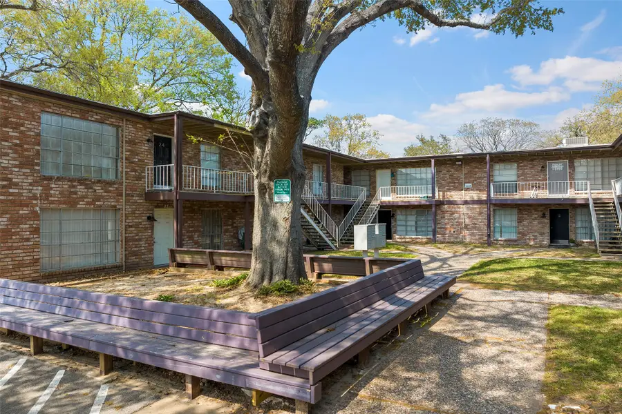 7510 Shadyvilla Lane #23, Houston, TX 77055 - Image #2