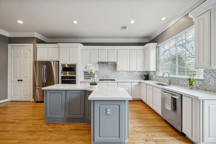 1525 W 25th Street, Houston, TX 77008 - Image #3