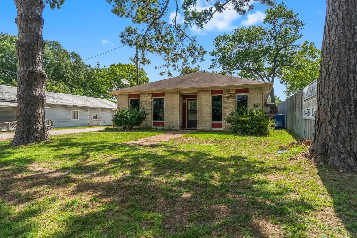 1809 S Houston Avenue, Livingston, TX 77351 - Image #1