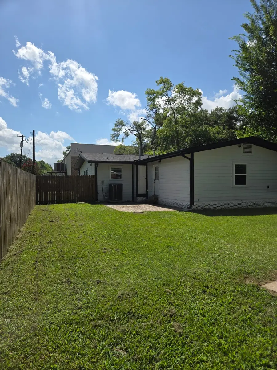 524 Dunnam Avenue, Cleveland, TX 77327 - #2