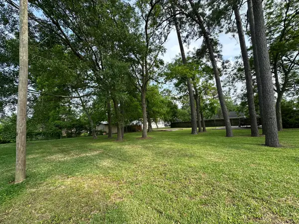 9210 Heatherside Street, Houston, TX 77016