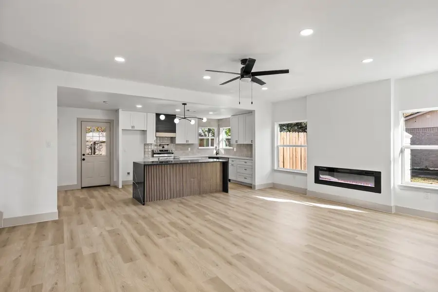 106 Burgundy Lane, League City, TX 77573 - Image #3