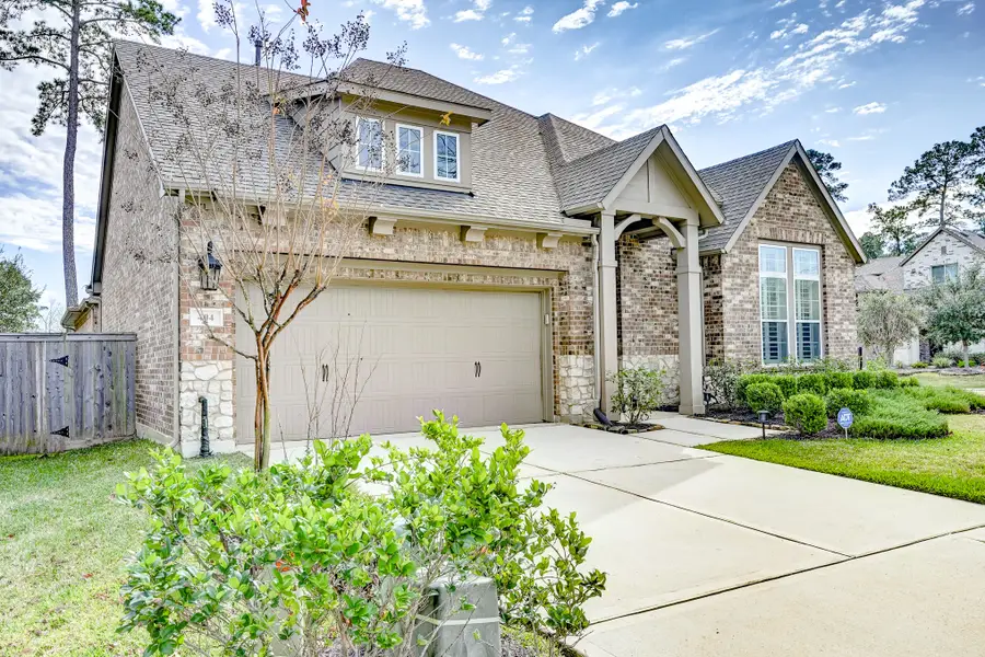 404 Summit Ridge Court, Willis, TX 77318 - Image #2