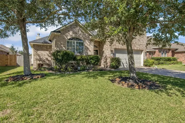 810 Hallmark Oak Street, Seabrook, TX 77586